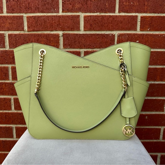 Michael Kors Tote bag and wallet - Picture 2 of 10